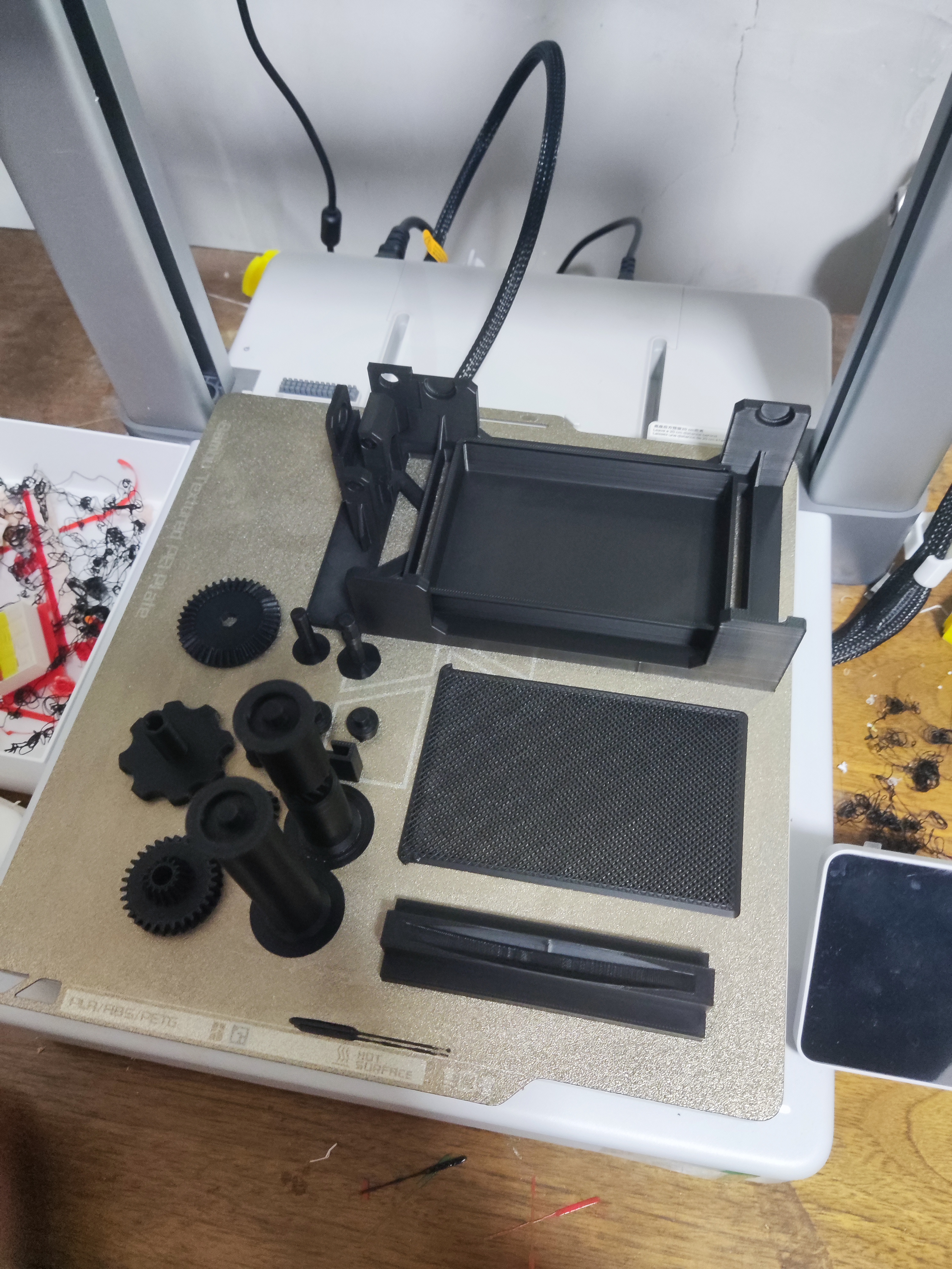 Miniatura 1 do modelo 3D mini可打，5.8L米桶，手动回卷干燥箱支架