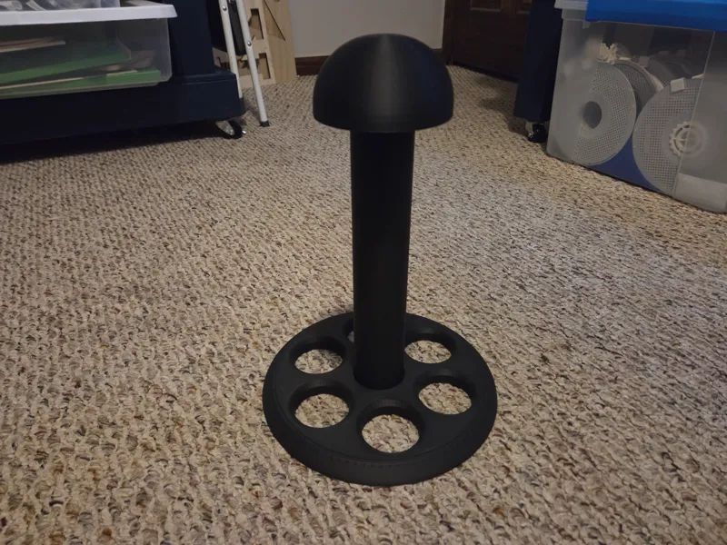 Expandible Helmet Stand
