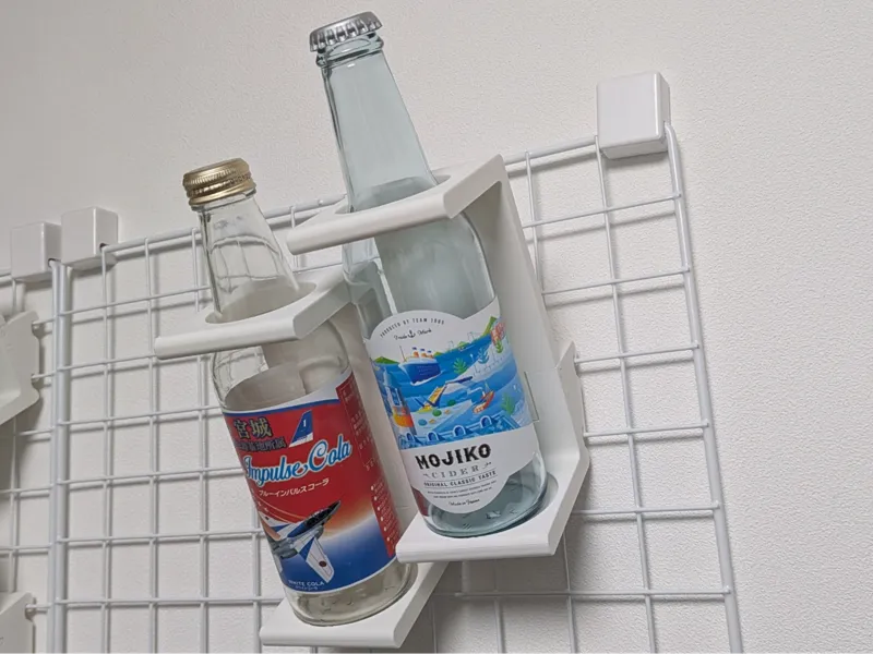 bottle hook for mesh panel