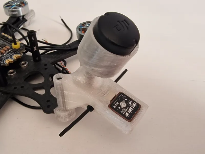 Quadmula Djinn F25SP DJI03 GM10 EP1 antenna mount