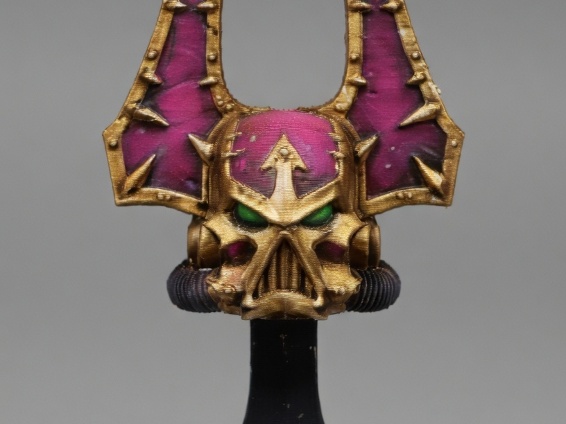 Yelmo Berzerker de Khorne
