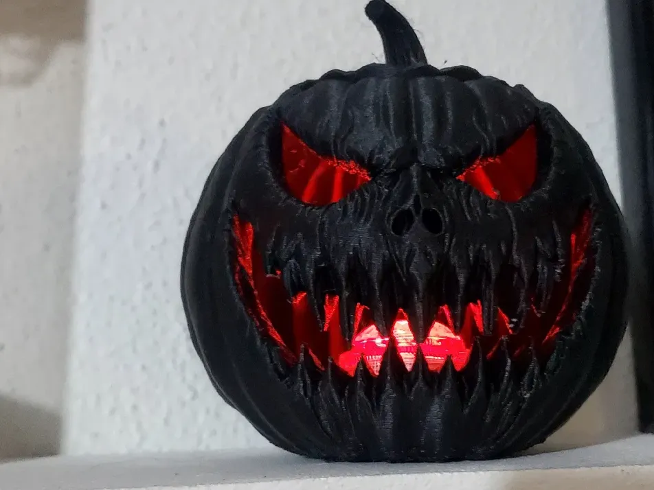 HALLOWEEN PUMPKIN LANTERN - Free 3D Print Model - MakerWorld
