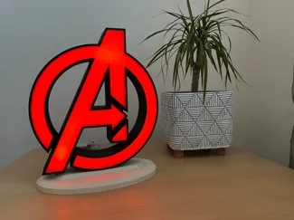 Avengers LED lamp/statue| Avengers LED lampa/soška