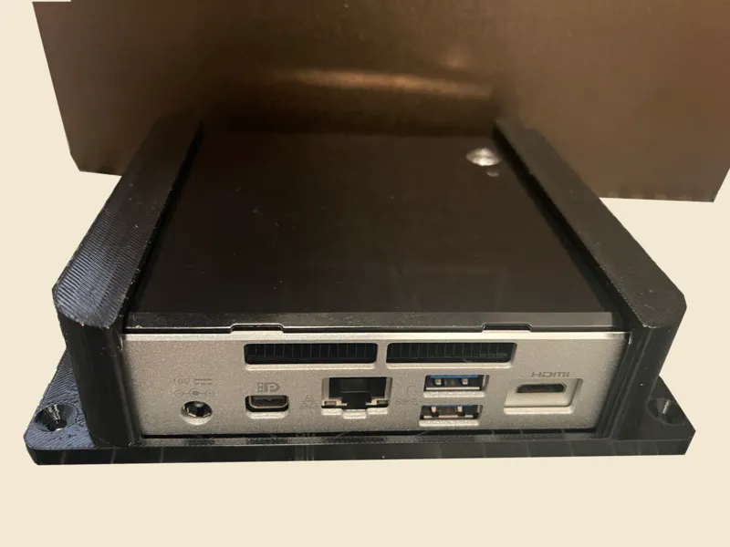 Intel NUC Desk Undermount nuc5i5ryk