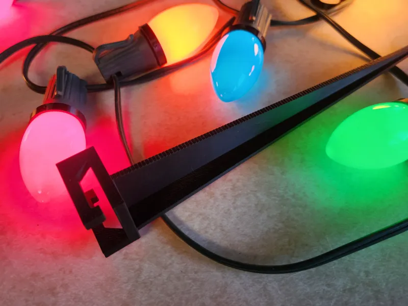 C9/C7 Christmas light stakes