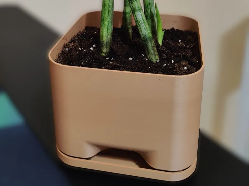 Minimal planter