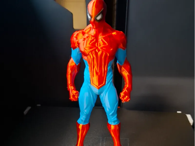 SPIDERMAN A COLORI AMS