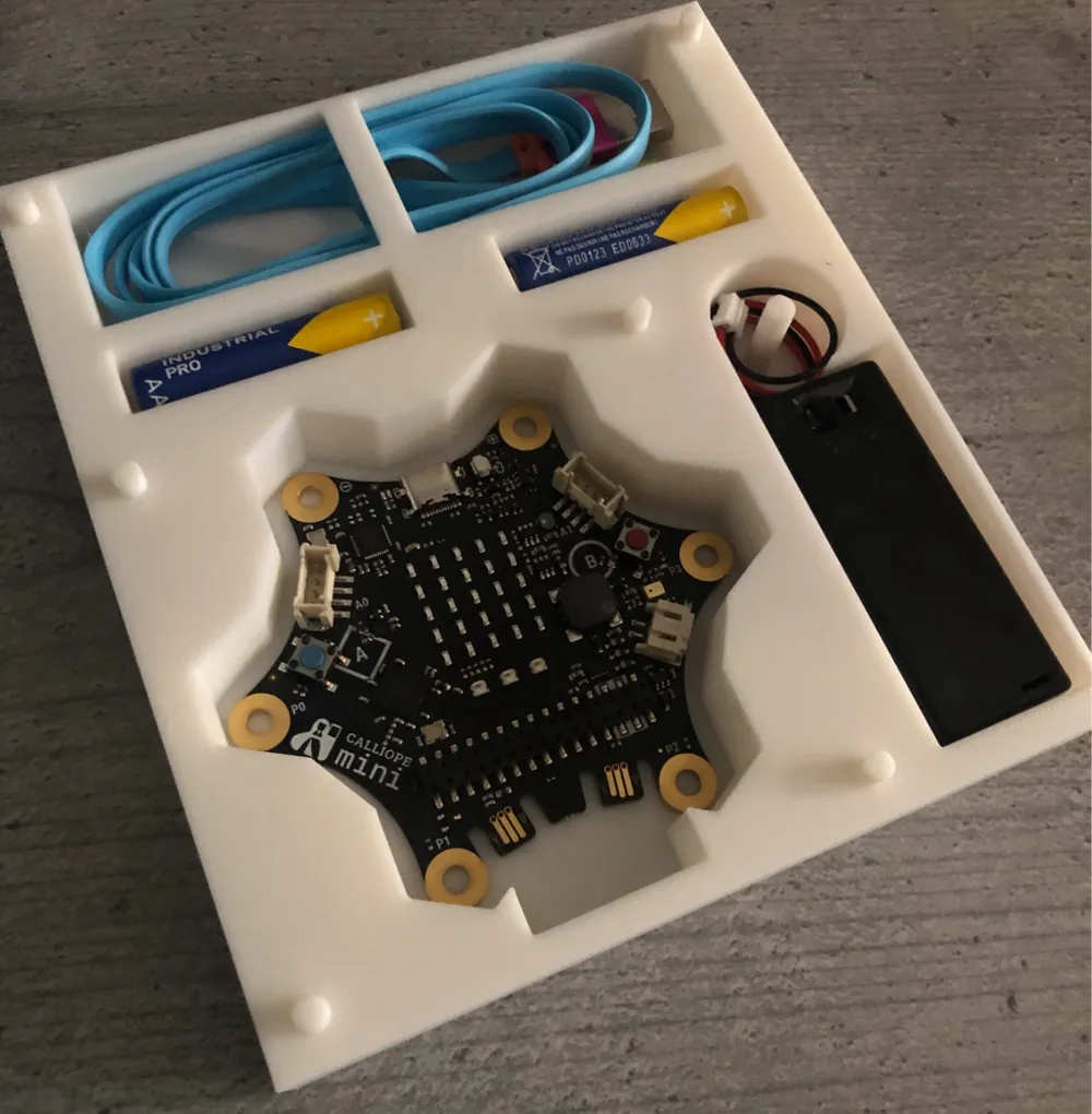 Kit éducatif Calliope Mini V3 Avec Boîtier De Protection - Initiation à La Programmation