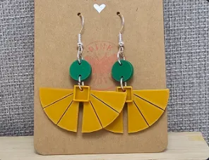 Kyoshi Crown Earrings view 3