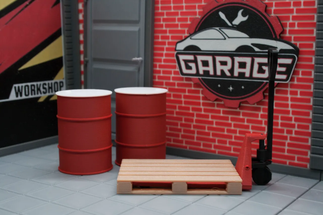 Miniature Hand pallet Jack set, diorama scale 1:18 view 4