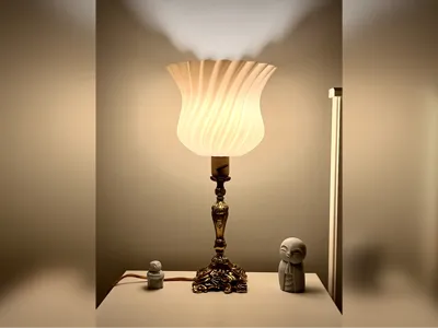 Antique Vintage Tulip Lampshade - Ultra-Fast Vase