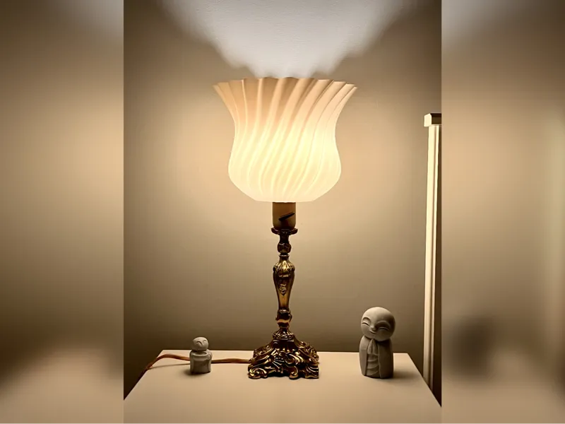 Antique Vintage Tulip Lampshade - Ultra-Fast Vase