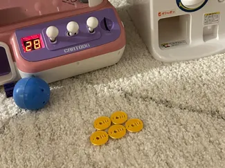 Tokens for toy claw machine/GACHA