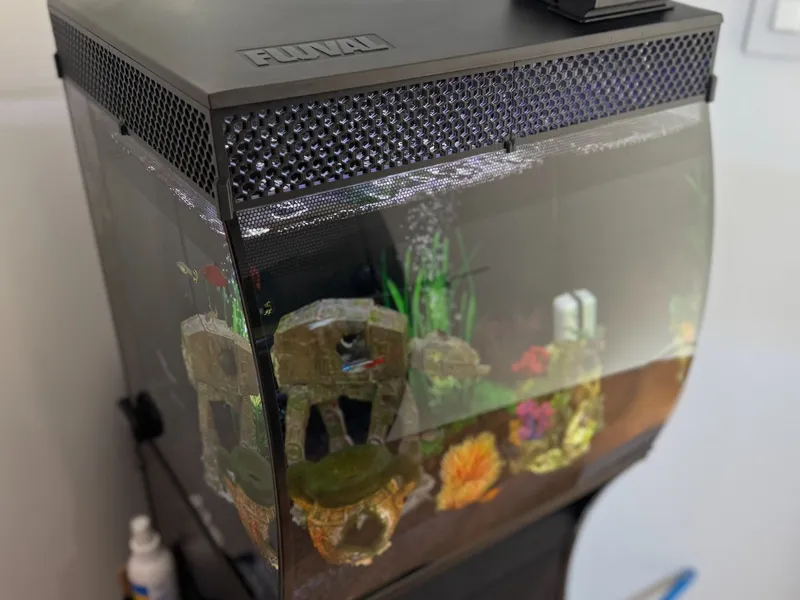 Fluval Flex 15/57 Lid Riser & Vent
