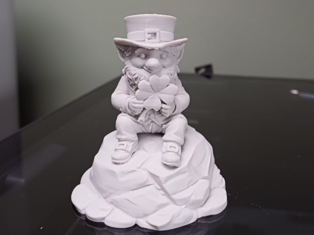 Lucky Leprechaun – Clover Guardian
