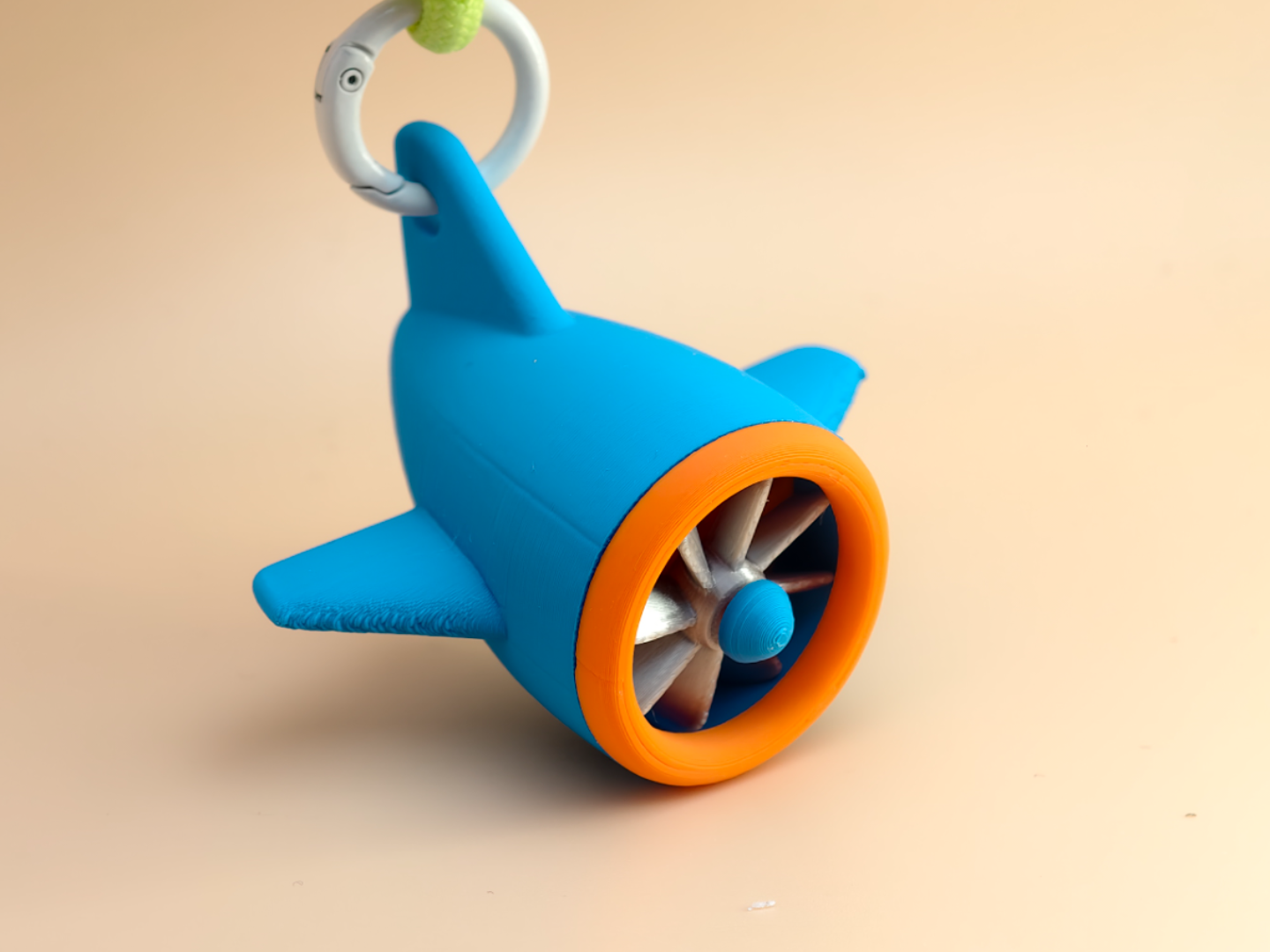 Miniatura 1 do modelo 3D 航空发动机挂件