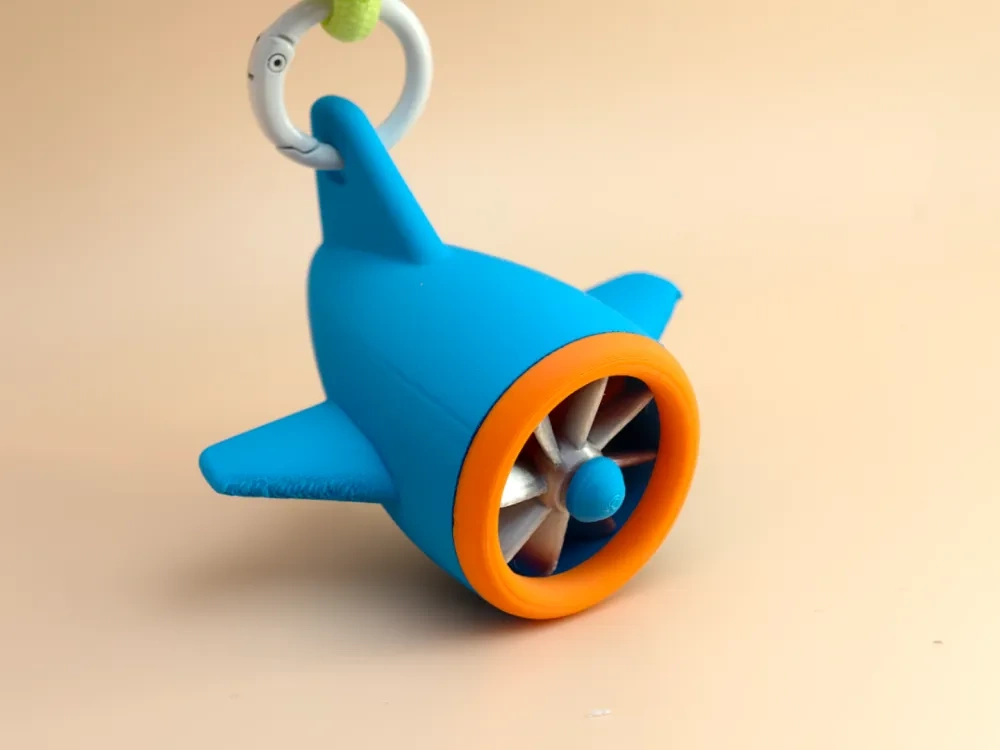 Miniatura 2 do modelo 3D 航空发动机挂件