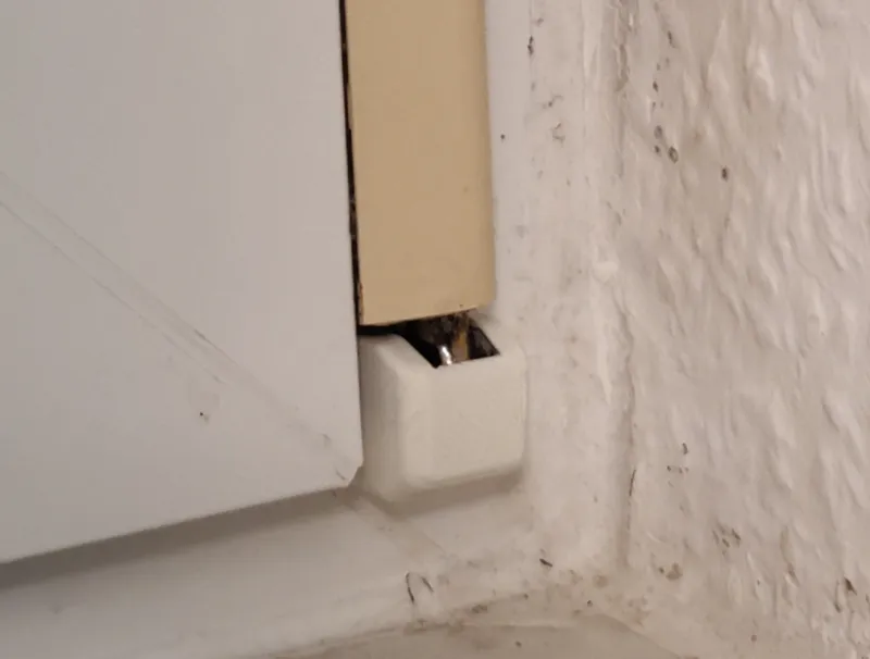 Window hinge cover