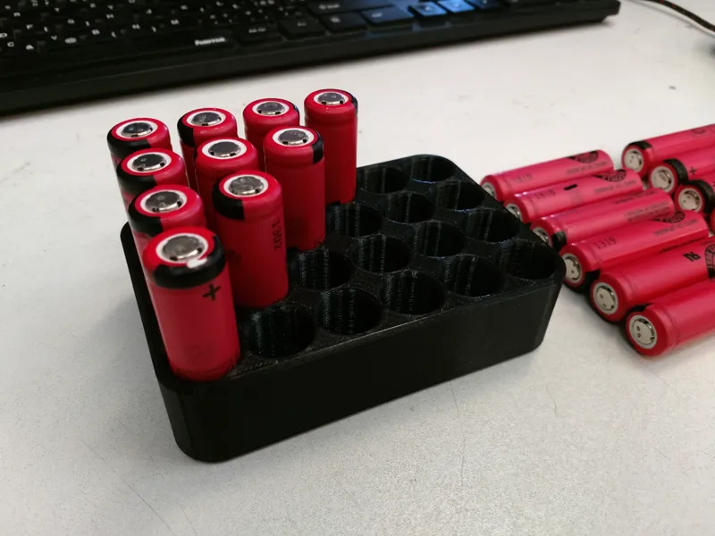 Parametric AA Battery Tray