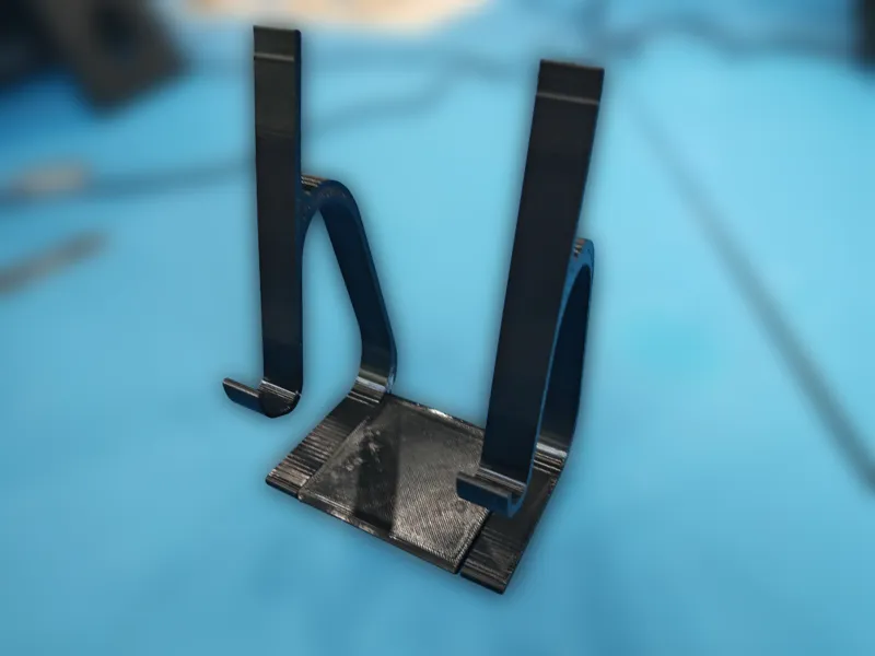 simple desktop logo stand