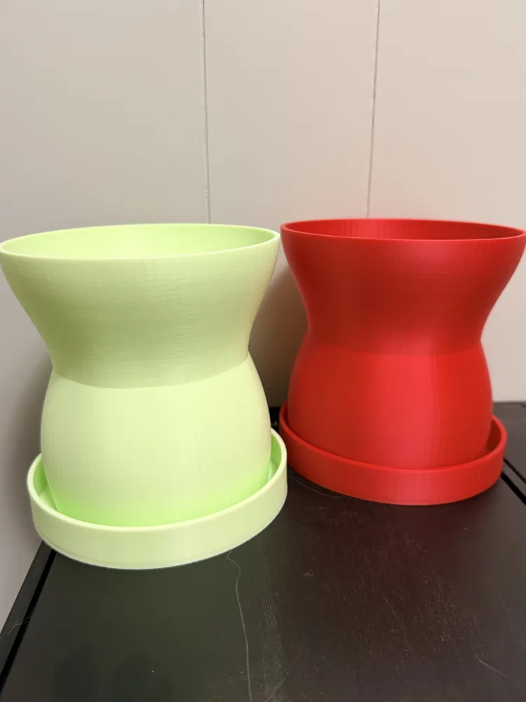 Planter with drip tray - Free 3D Print Model - MakerWorld
