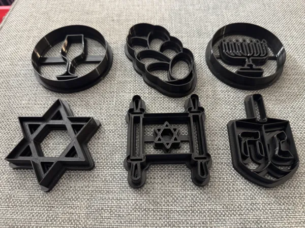https://makerworld.bblmw.com/makerworld/model/US6798a85230a4a5/design/2025-12-15_74146af98f4508.png