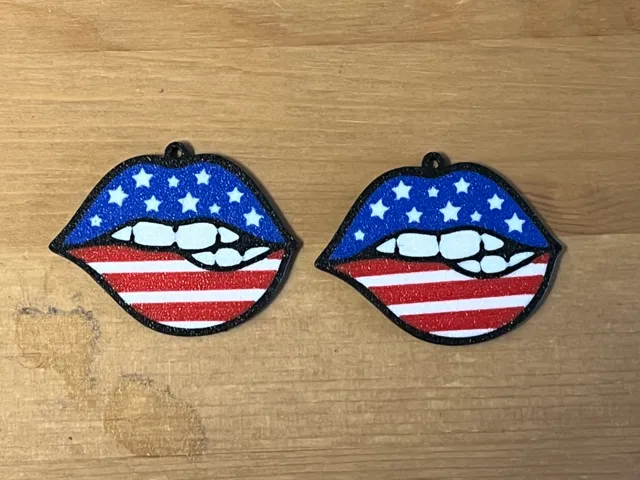 USA LIP EARRINGS