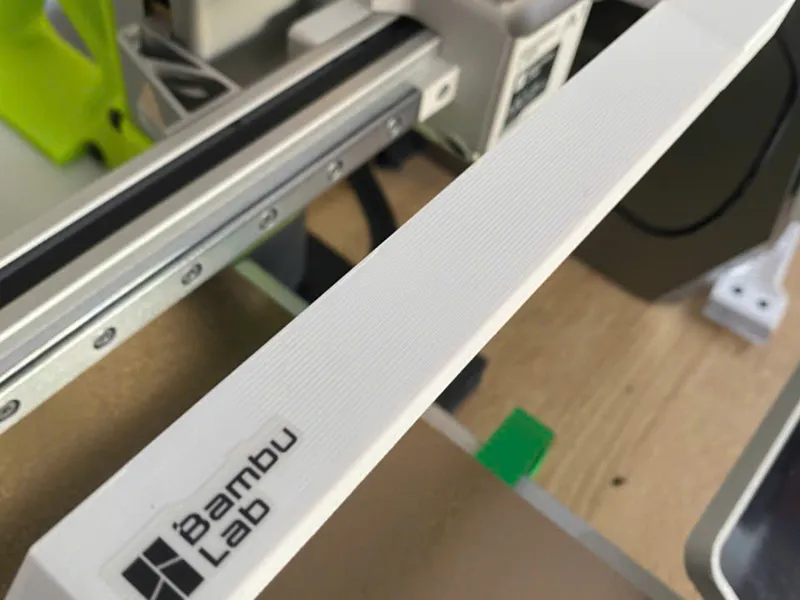 Short light - mounted on x-axis A1
