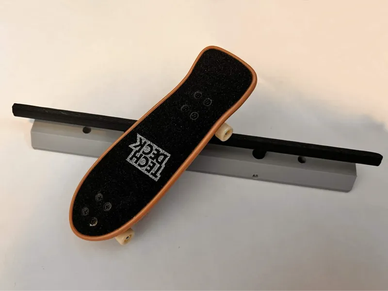 Tech Deck Rail