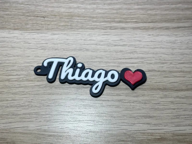 llavero nombre Thiago corazon