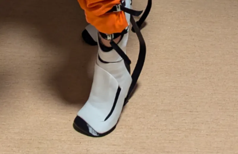 Portal long fall boots