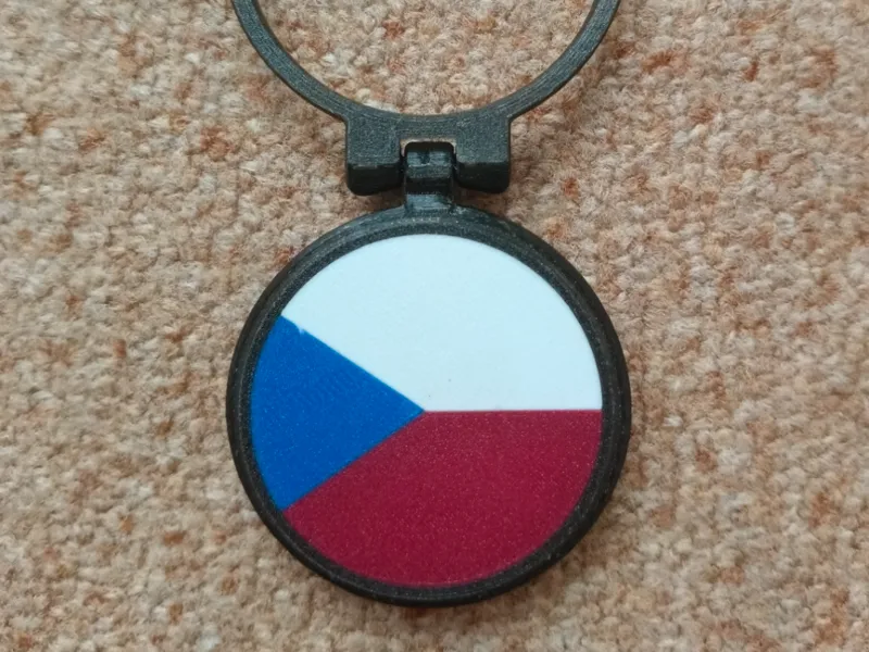 removable Czech emblem to lid metal cans