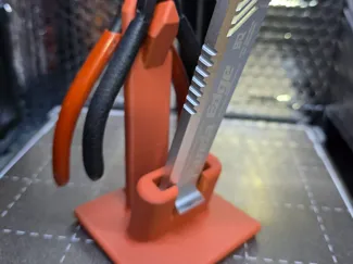 Gridfinity 2x2 Angled Scraper & Flush Cutter