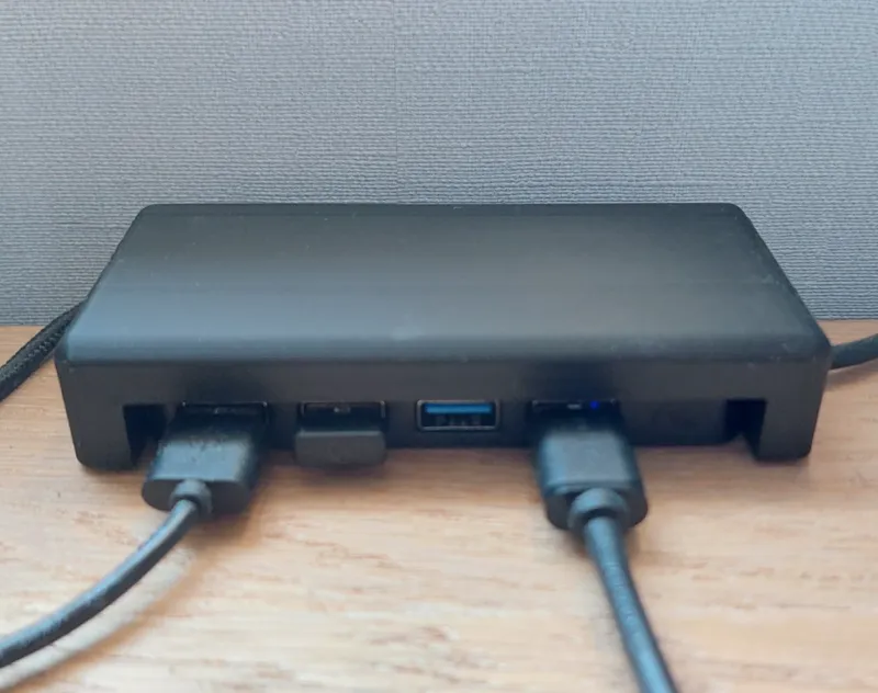 USB hub enclosure