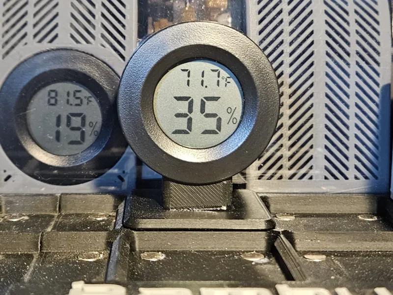 Gridfinity Hygrometer Stand v2