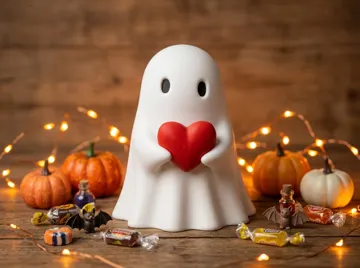 Estante o repisa: Cute Ghost Heart Shelf Sitter — vista de referencia 3