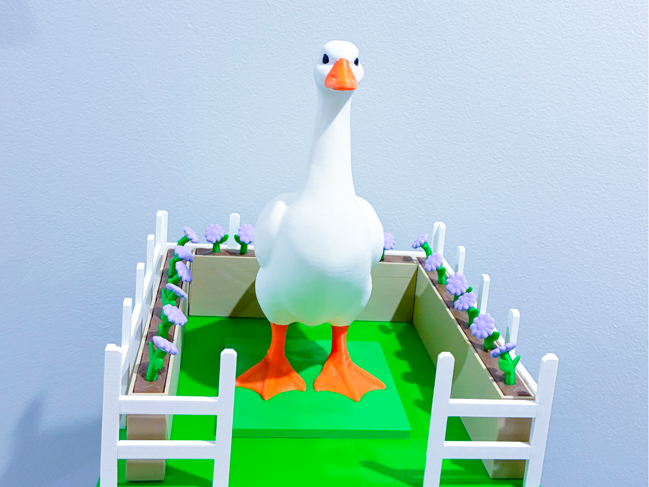 Garden Desk Goose Gear - 1
