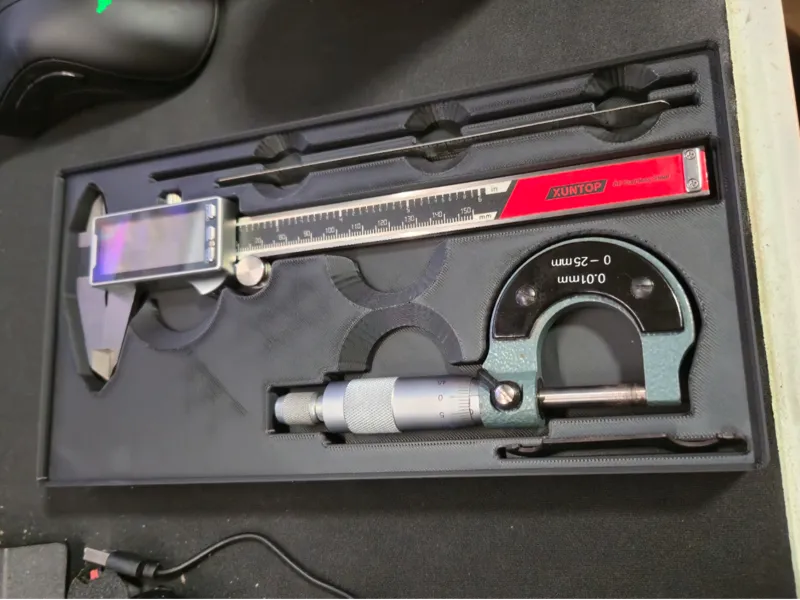 Gridfinity caliper, micrometer and ruler holder