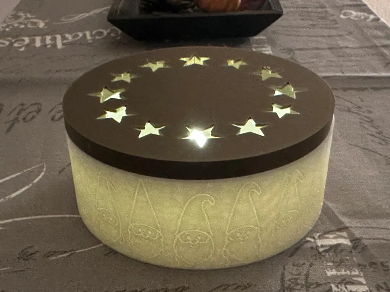 Wichtelschale mit Sternenmotiv