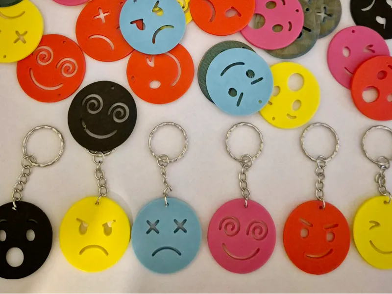 Smiley keychain 2.0