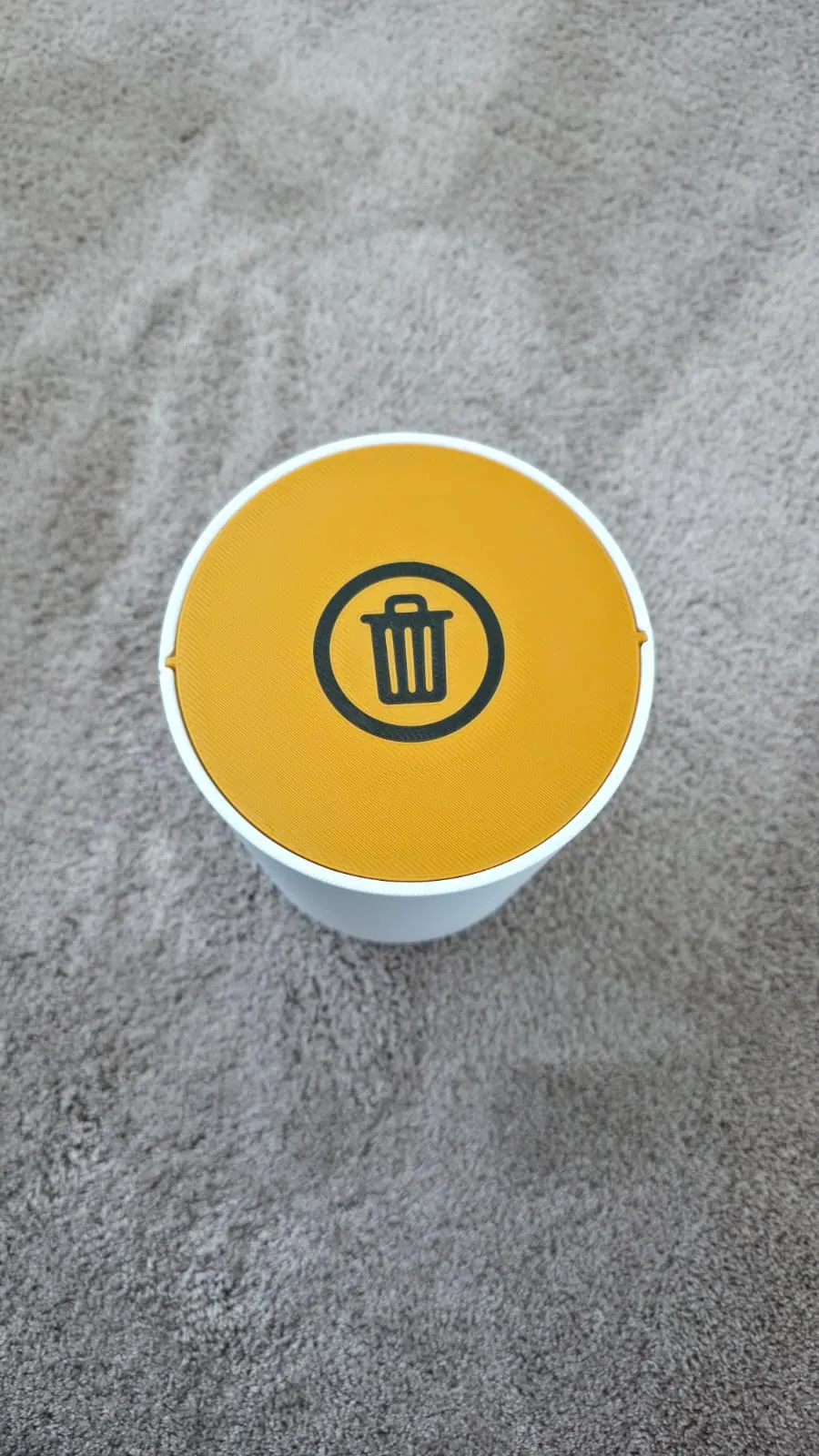 Papelera De Escritorio Pequeña Con Tapa - Cubo De Basura Compacto Retro Para Mesa, Oficina, Hogar O Dormitorio