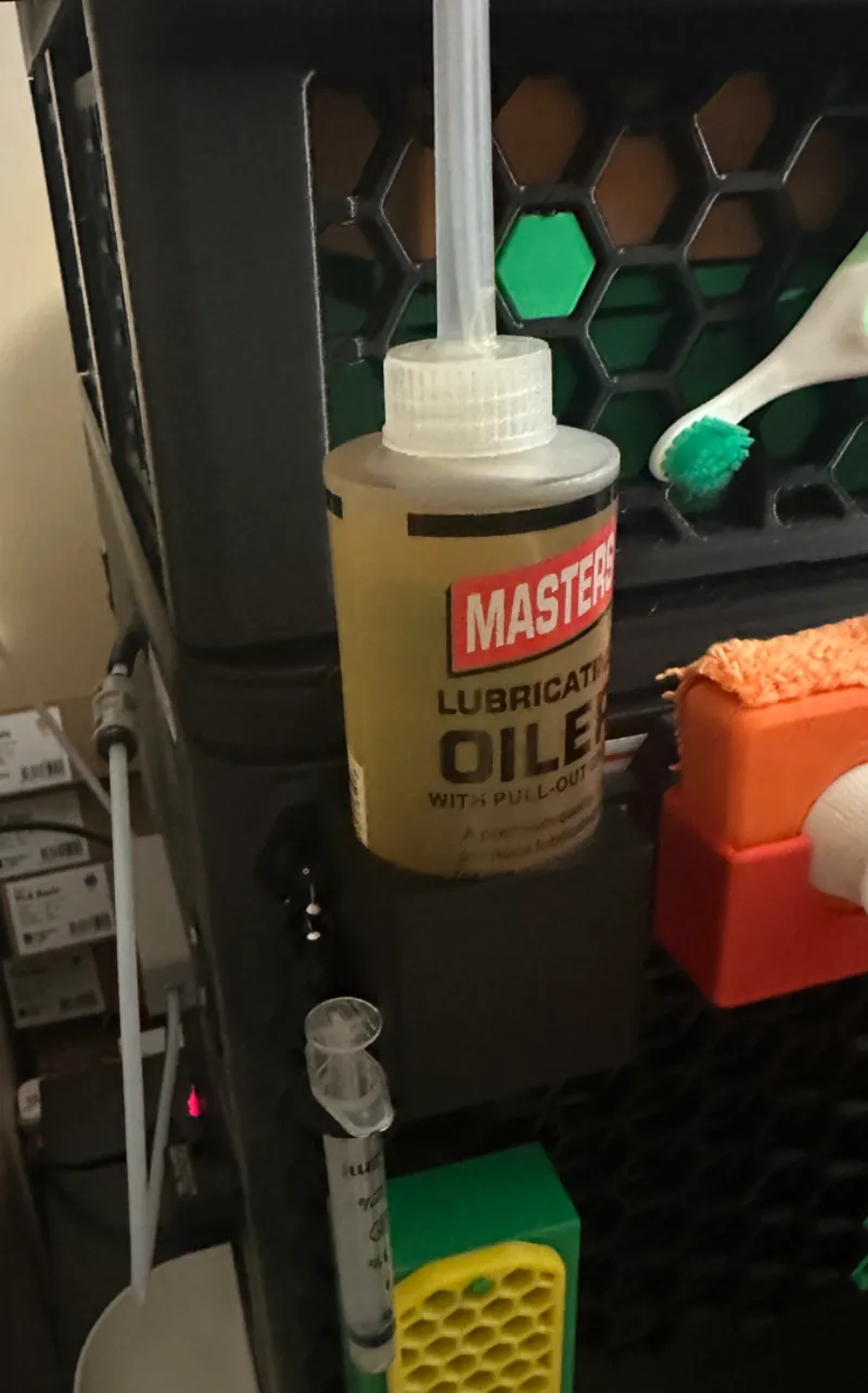 Oil Holder/syringe holder