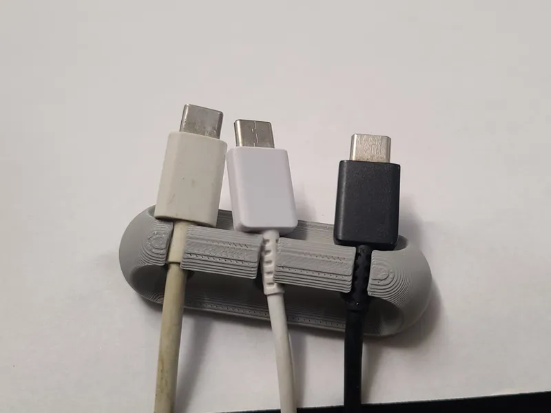 3 clip wire/ cable organizer
