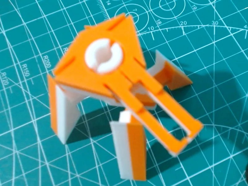 crawler Mech model kit