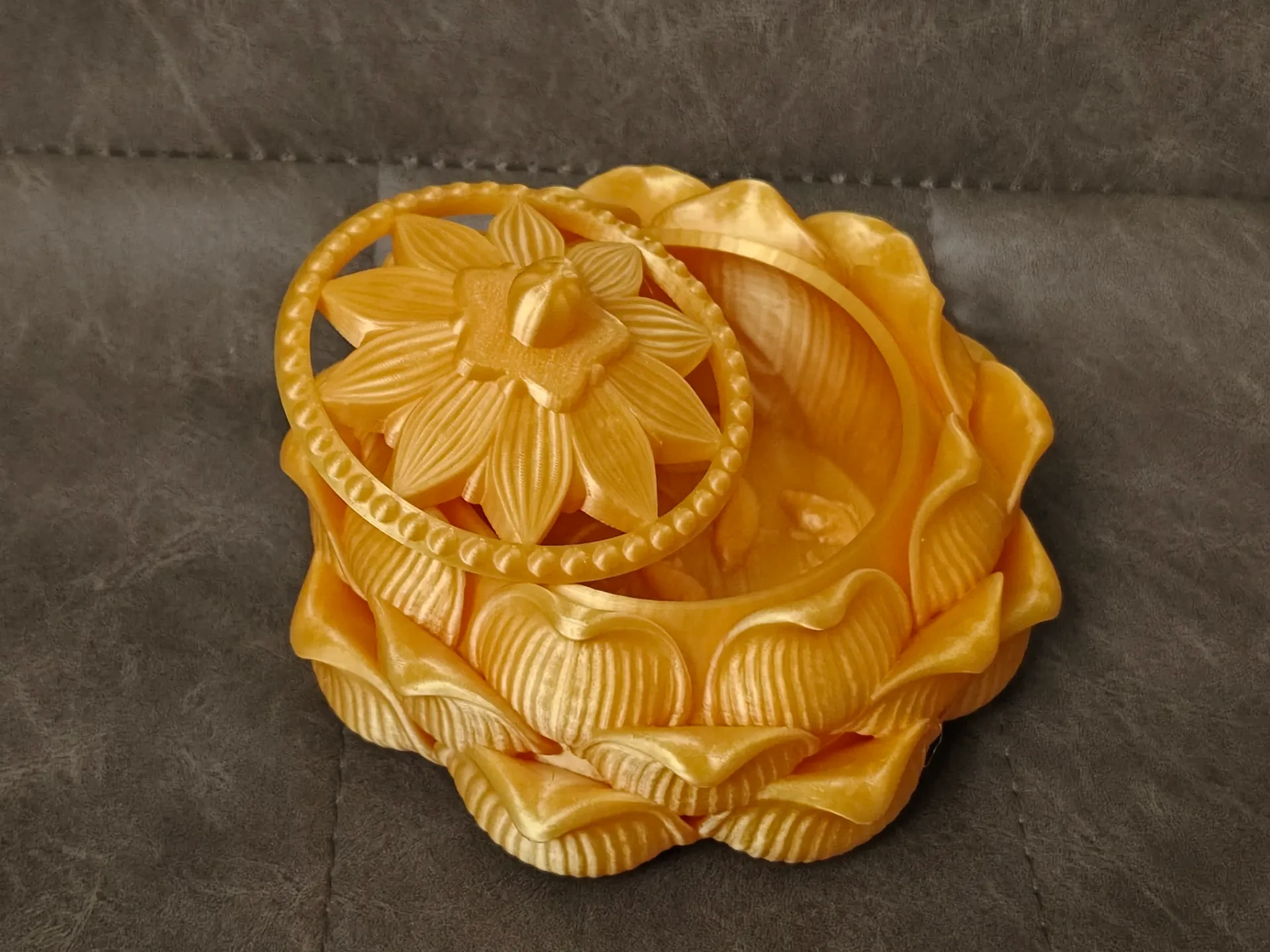 Miniatura 1 do modelo 3D 莲花储物罐