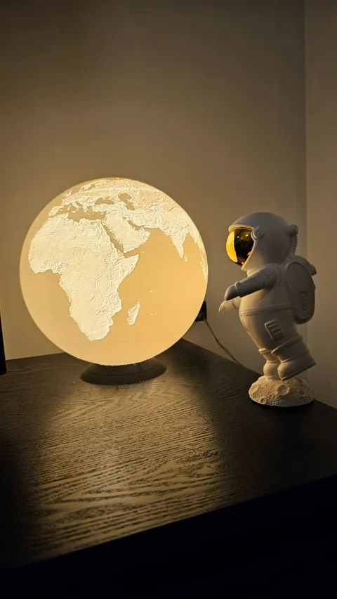 Large Earth Globe for LED Lamp 001 view 2