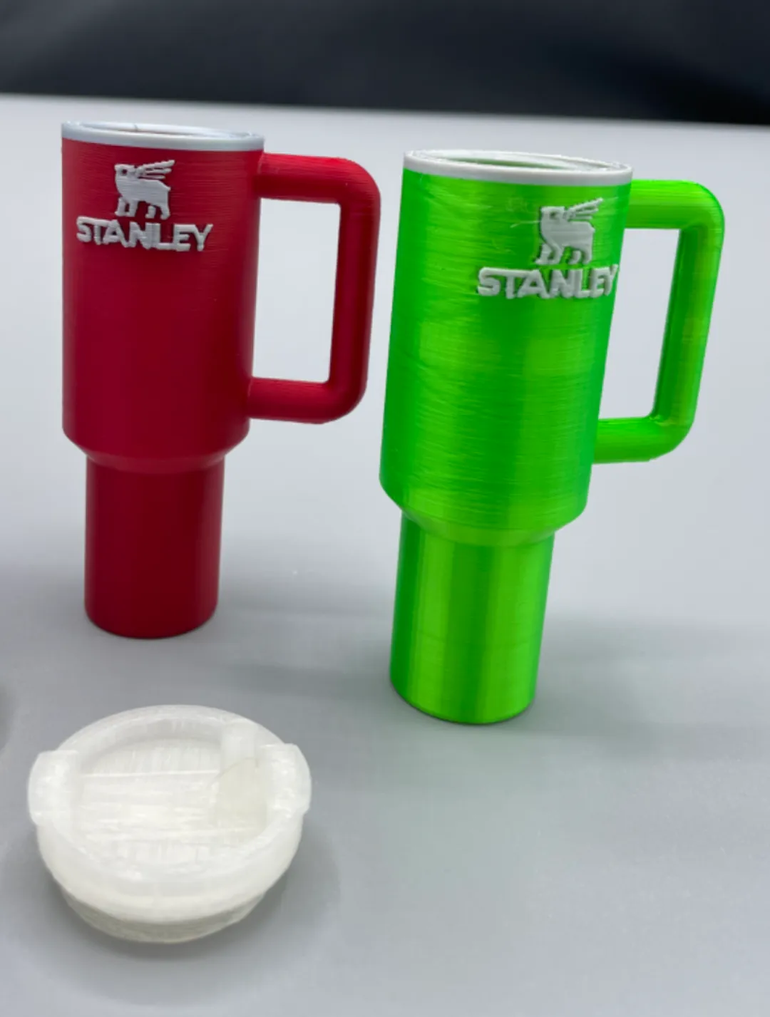 Key chain Stanley Lipstick with 1 piece lid by Dontmocme MakerWorld: Download Free 3D Models - 3D model önizlemesi