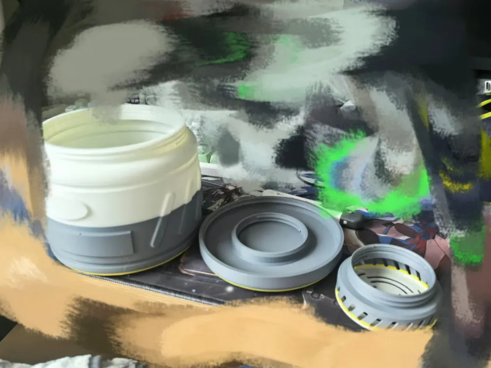 Large storage container can hold desiccant packets by 坚刚不可夺其智的帕鲁