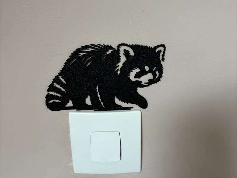 Décoration panda roux pour prise ou interrupteur