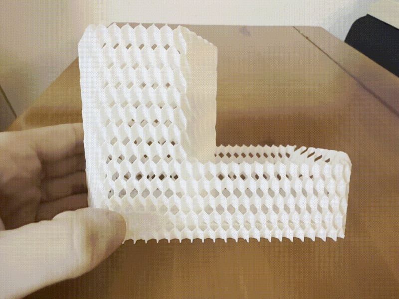 Mind blowing see through pen-holder (honeycomb)